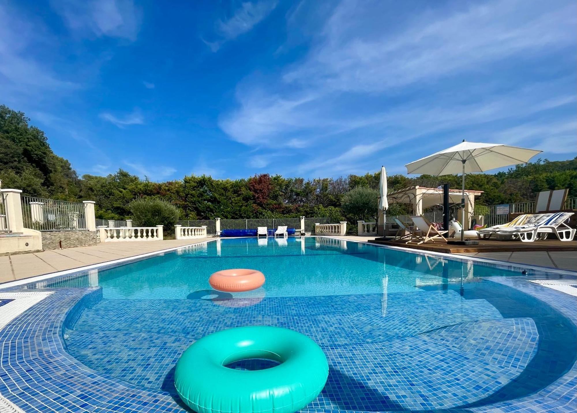 Les Terrasses De Valerian Villa Brignoles Kültér fotó